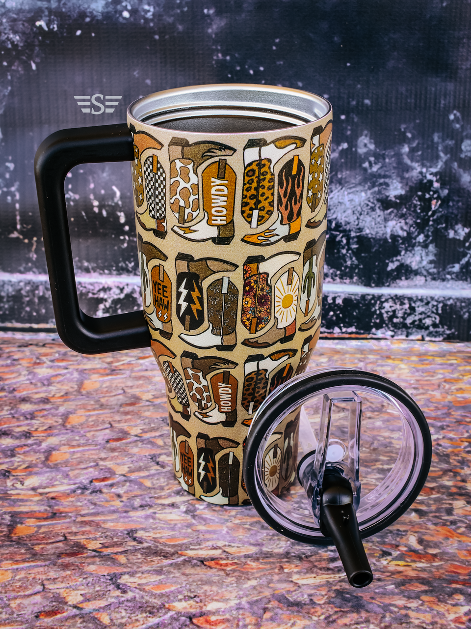 Neutral Boot Scootin' 32oz Flip Top Tumbler