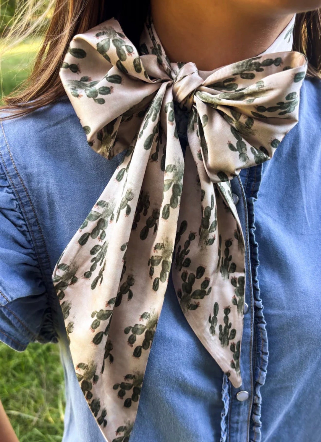 Latigo Scarf-Twilly